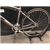 Image 8 : GREY TREK ROAD BIKE, 18" FRAME SIZE, 21 SPEED, SOME CHANGED/MODIFIED PARTS