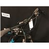 Image 6 : BLACK AND BLUE TREK MARLIN 5 FRONT SUSPENSION MOUNTAIN BIKE WITH FRONT AND REAR DISC BRAKES, 18.5"