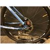 Image 8 : BLUE AND WHITE MERIDA DUKE 600 FRONT SUSPENSION MOUNTAIN BIKE WITH REAR DISC BRAKE, 29 SPEED BIKE,