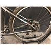 Image 8 : GREY TREK XCALIBER FRONT SUSPENSION MOUNTAIN BIKE WITH FRONT AND REAR HYDRAULIC DISC BRAKES, FRONT