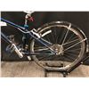 Image 8 : BLUE TREK SEVEN FOUR HYBRID ROAD BIKE, 27 SPEED, 15" FRAME SIZE