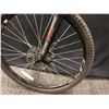 Image 8 : BLACK AND ORANGE DEVINCI CHUCK FRONT SUSPENSION MOUNTAIN BIKE WITH FRONT AND REAR DISC BRAKES, 21