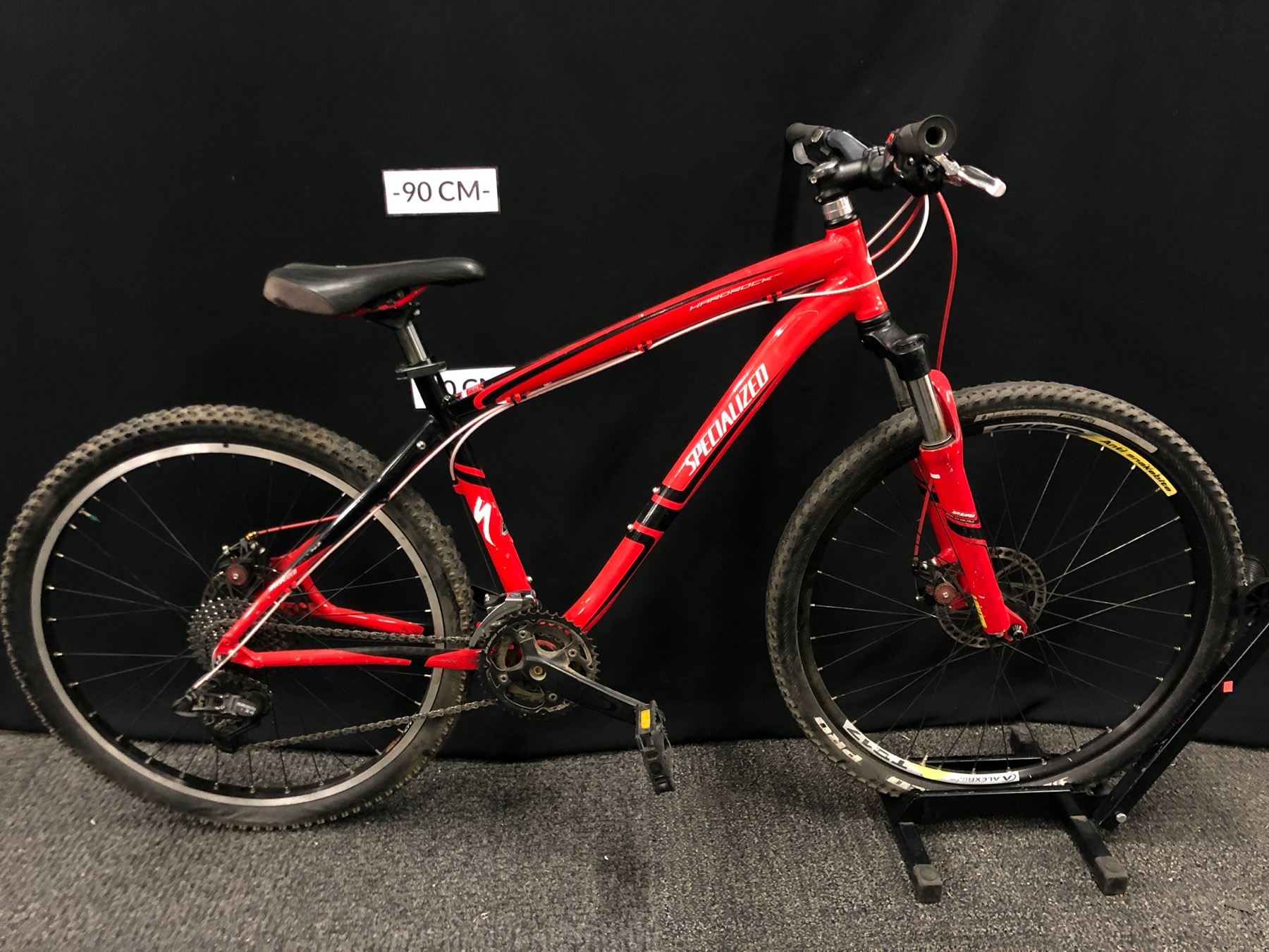 black and red specialized mountain bike