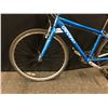 Image 8 : BLUE DEVINCI MILANO 21 SPEED TRAIL BIKE, SMALL FRAME SIZE