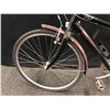 Image 8 : BROWN AND BLACK FELT CAFE8 8 SPEED CRUISER BIKE, 17" FRAME SIZE