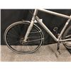 Image 8 : GREY NORCO INDIE 27 SPEED HYBRID TRAIL BIKE WITH FRONT AND REAR HYDRAULIC DISC BRAKES, 20" FRAME