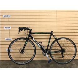 BLACK AND GREEN VILANO ROAD BIKE, NO SEAT