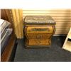 Image 2 : CHERRY TRADITIONAL STYLE KING SIZE BED WITH MATCHING MARBLE TOP NIGHT STANDS, MATTRESS NOT INCLUDED
