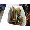 Image 2 : WHITE BIN W/ FILES AND HAND TOOLS