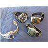 Image 2 : 2 SMALL BINS OF MENS WATCHES