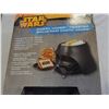 Image 2 : STAR WARS DARTH VADER TOASTER IN BOX