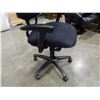Image 2 : BLACK GAS LIFT OFFICE CHAIR