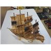 Image 2 : HORN SHIP FIGURE