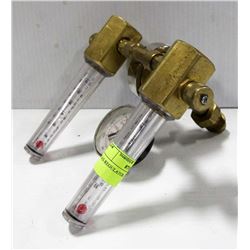 BOX OF 3 GAS REGULATORS
