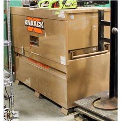 KNAACH JOB TOOL BOX.
