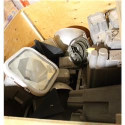 LOT OF 14 ASSORTED STYLE HALIDE EXTERIOR LIGHTS.