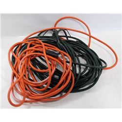 PAIR OF OUTDOOR HEAVY DUTY EXTENSION CORDS