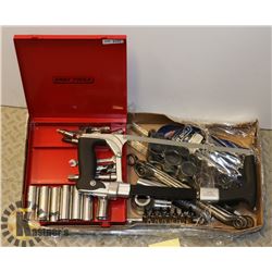FLAT OF ASSORTED GRAY CANADA TOOLS