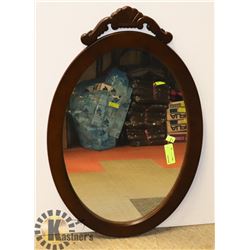 MEDIUM OVAL MIRROR.