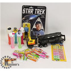 FLAT OF COLLECTIBLES INCLUDING PEZ DISPENSERS