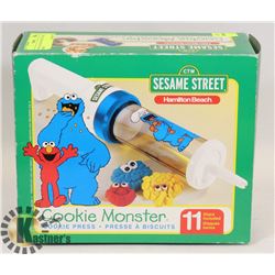 VINTAGE SESAME STREET COOKIE PRESS.