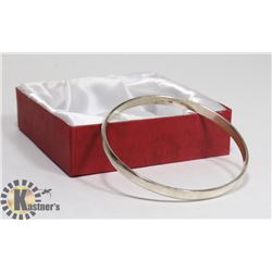 925 STERLING SILVER BANGLE.