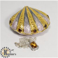 SHELL SHAPED W/ RED STONES METAL & ENAMEL TRINKET