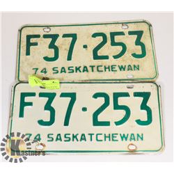 1974 MATCHING PAIR SASKATCHEWAN LICENCE PLATES