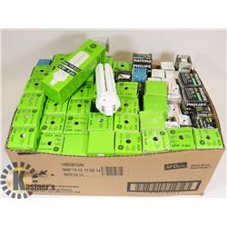 TRAY OF ASSORTED LIGHT BULBS