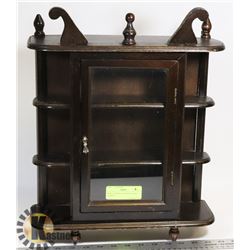 SMALL VINTAGE WOODEN CURIO CABINET