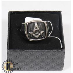MENS MASONIC RING SIZE 11.