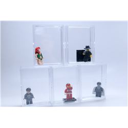 LOT OF 5 MINI FIGURES & COLLECTIBLES.