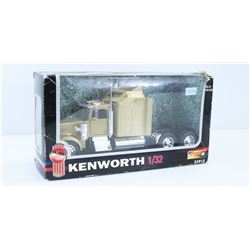 KENWORTH 1:32 SCALE SEMI DIE CAST.