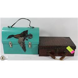 LOT OF 2 VINTAGE LUNCH KITS.