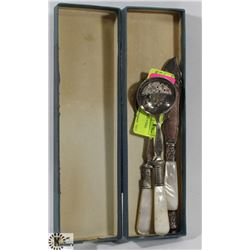 LOT OF VINTAGE PEARL SERVING SET.