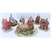 Image 1 : SHELF OF LILLIPUT LANE ASSORTED MINIATURE
