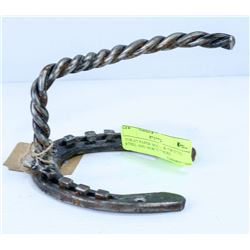 TOILET PAPER HOLDER-TWISTED STEEL AND HORSE SHOES