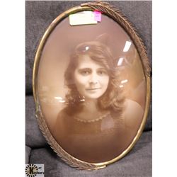 ANTIQUE OVAL CURVED GLASS PICTURE.