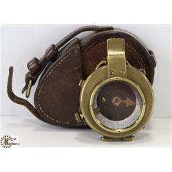 VINTAGE 1917 PITKIN 52951 COMPASS WITH CASE.