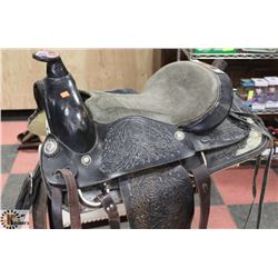 PAWN SHOP LEATHER HORSE SADDLE