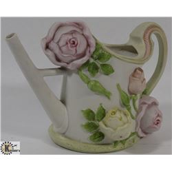 VINTAGE FLOWER VASE TEAPOT.