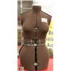 Image 1 : DRESS FORM (NO STAND).