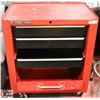 Image 1 : INTERNATIONAL RED AND BLACK TOOL BOX