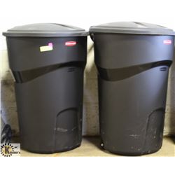 TWO NEW RUBBERMAID ROUGHNECK CONTAINERS WITH LIDS