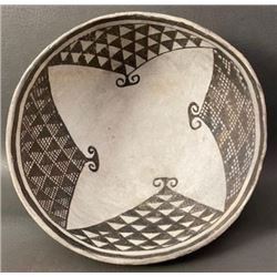 TUSAYAN INDIAN POTTERY BOWL