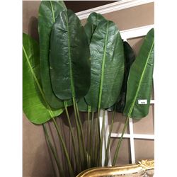 LARGE EVERGREEN PALM LEAF TREE.  APPROX. 10' TALL.