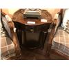 Image 1 : DARK WOOD SIDE TABLE