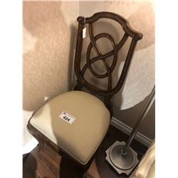 SIDE CHAIR