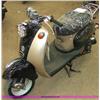 Image 1 : Panterra Retro gas-powered road scooter