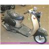 Image 2 : Panterra Retro gas-powered road scooter